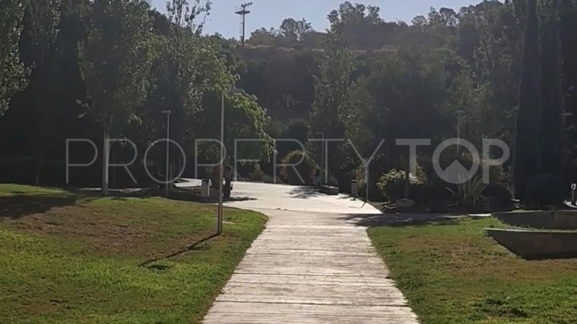 Piso con 4 dormitorios en venta en Malaga - Ciudad Jardín