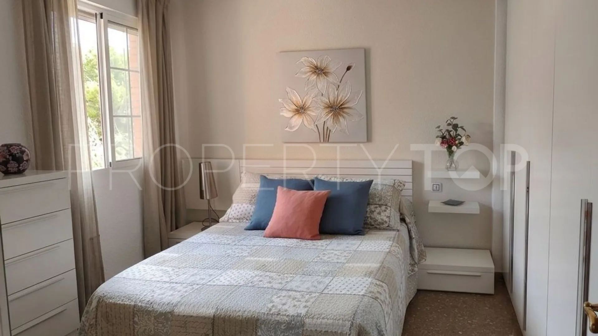 Piso con 4 dormitorios en venta en Malaga - Ciudad Jardín