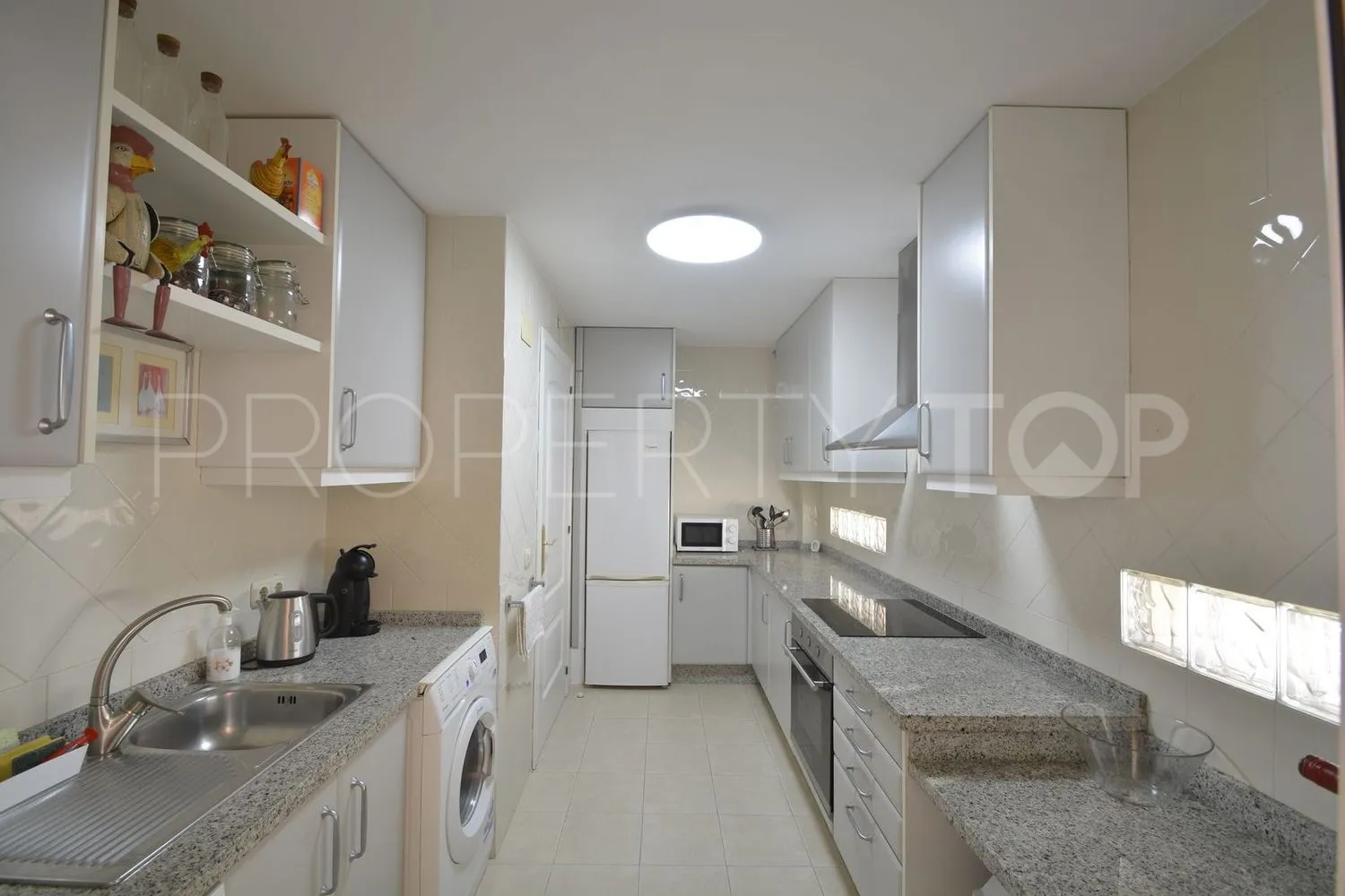Flat for sale in Hacienda Elviria
