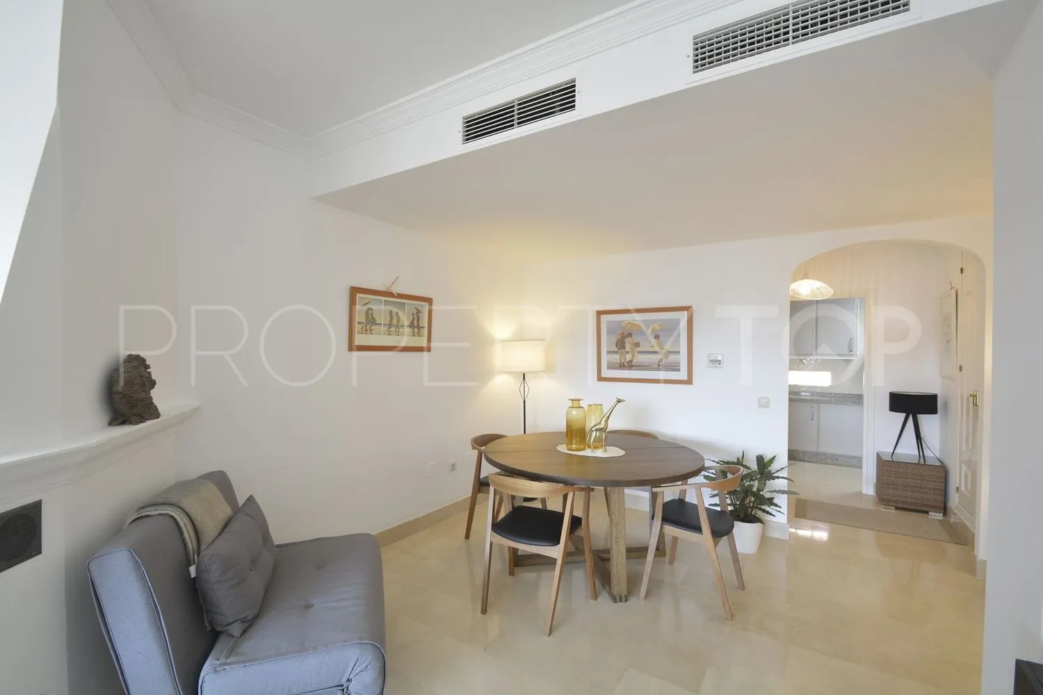 Flat for sale in Hacienda Elviria