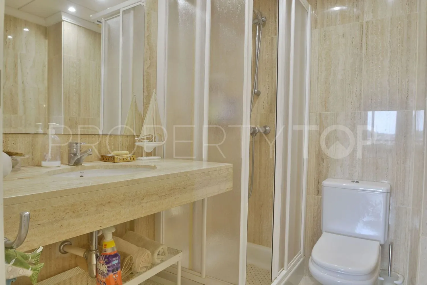 Flat for sale in Hacienda Elviria
