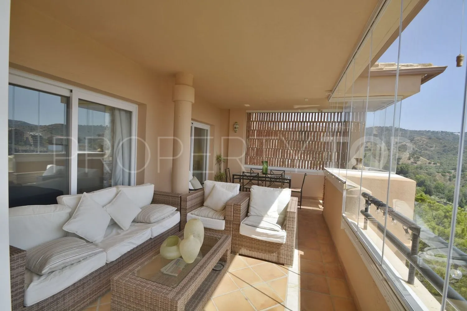 Flat for sale in Hacienda Elviria