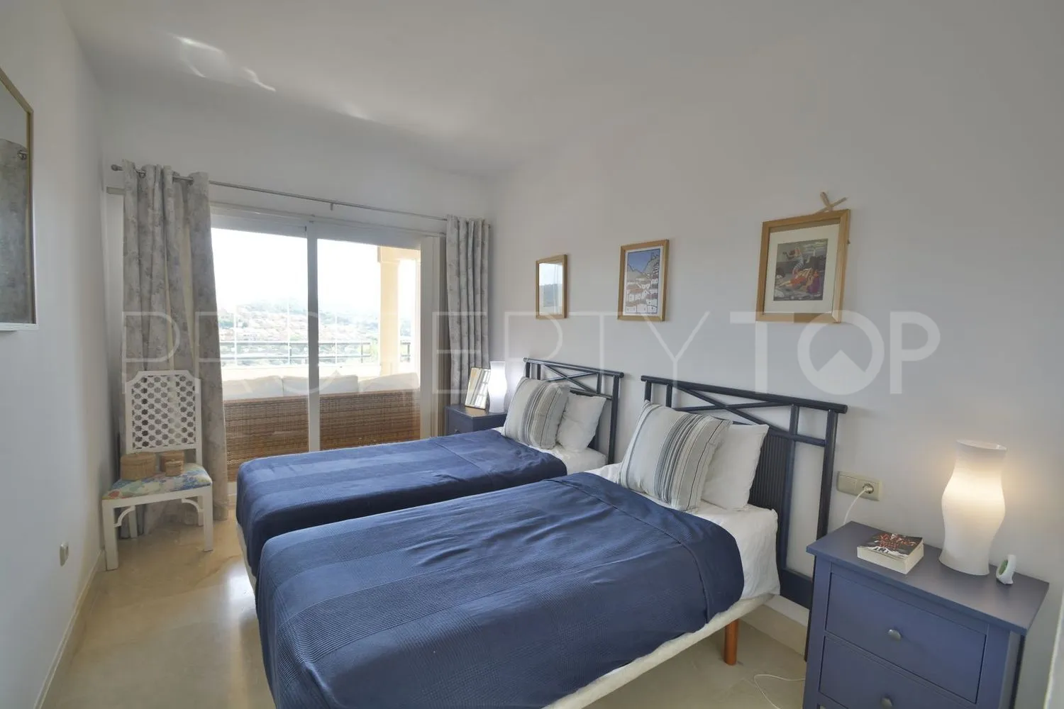 Flat for sale in Hacienda Elviria