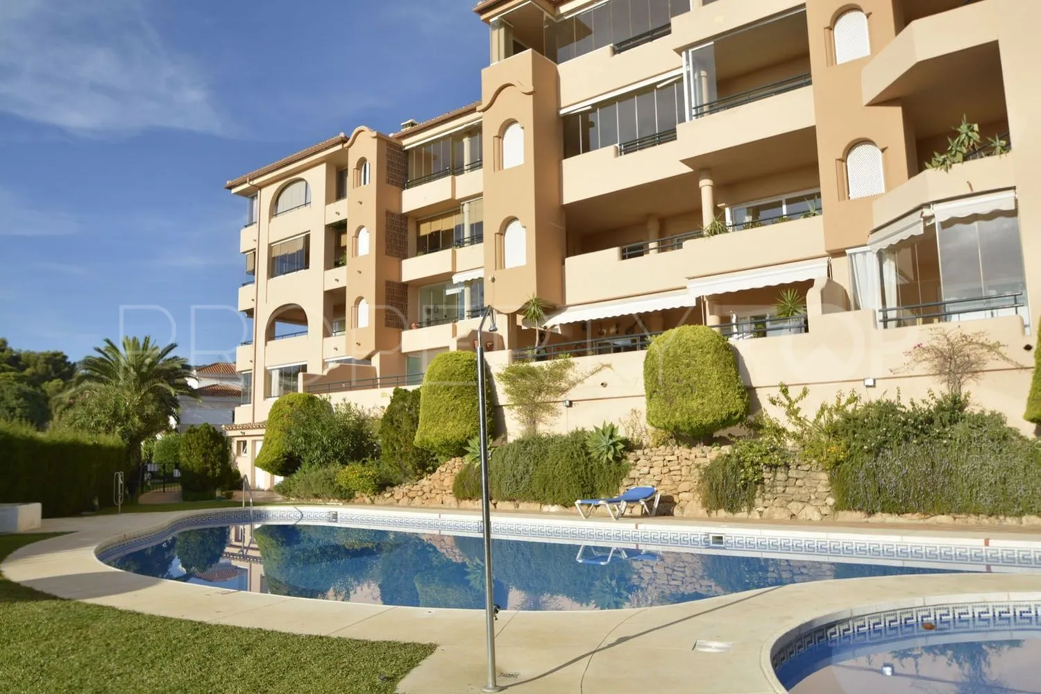 Flat for sale in Hacienda Elviria