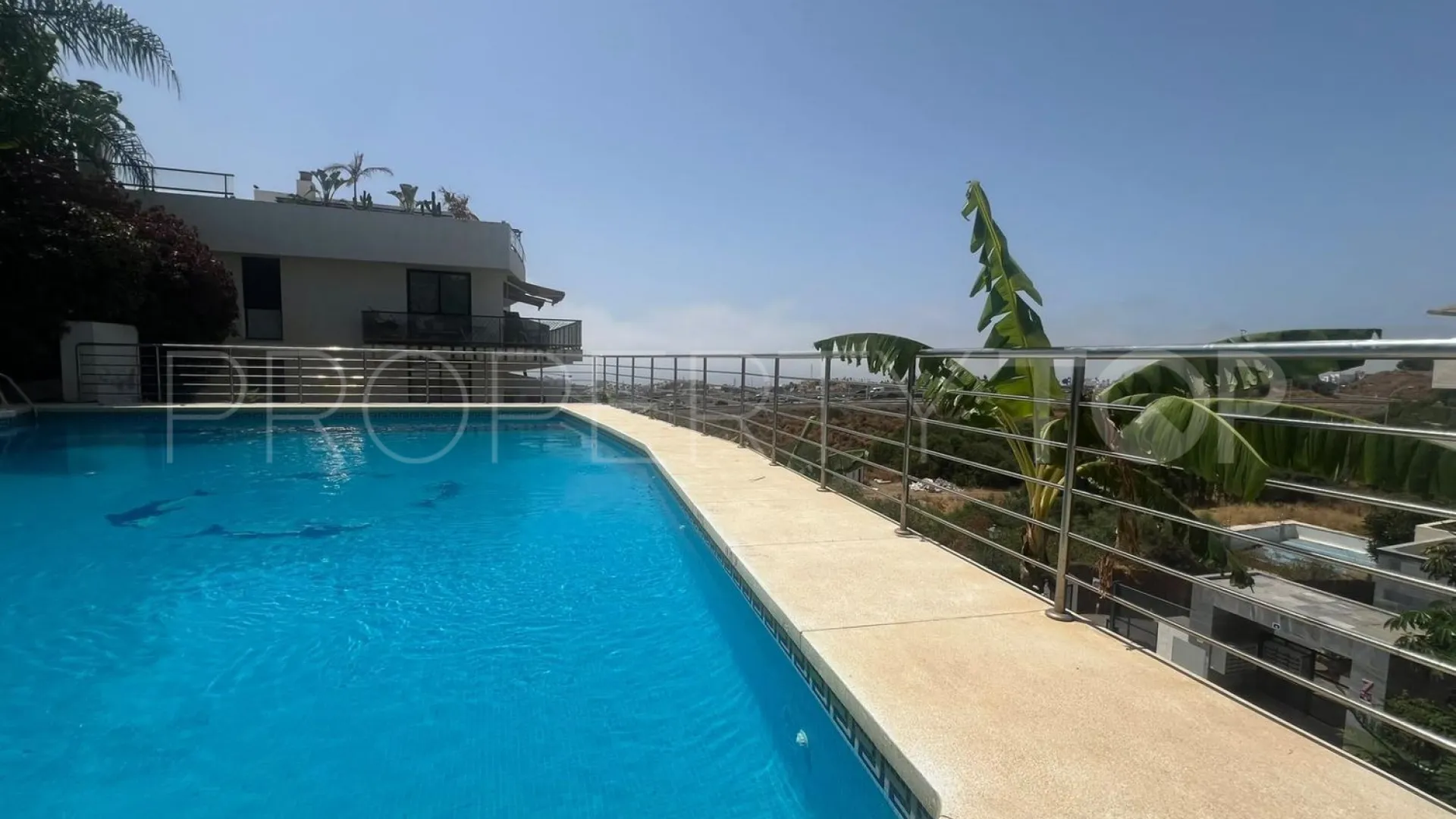 Se vende Ático de 2 dormitorios en Riviera del Sol