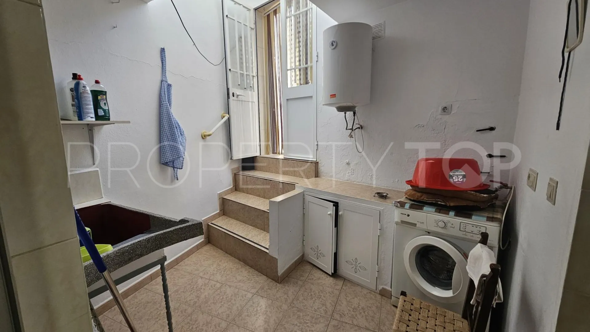 Serrato, casa con 4 dormitorios en venta