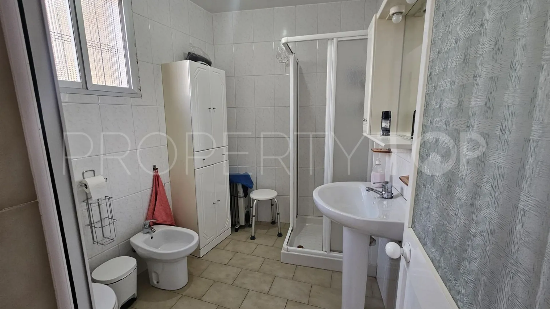 Serrato, casa con 4 dormitorios en venta