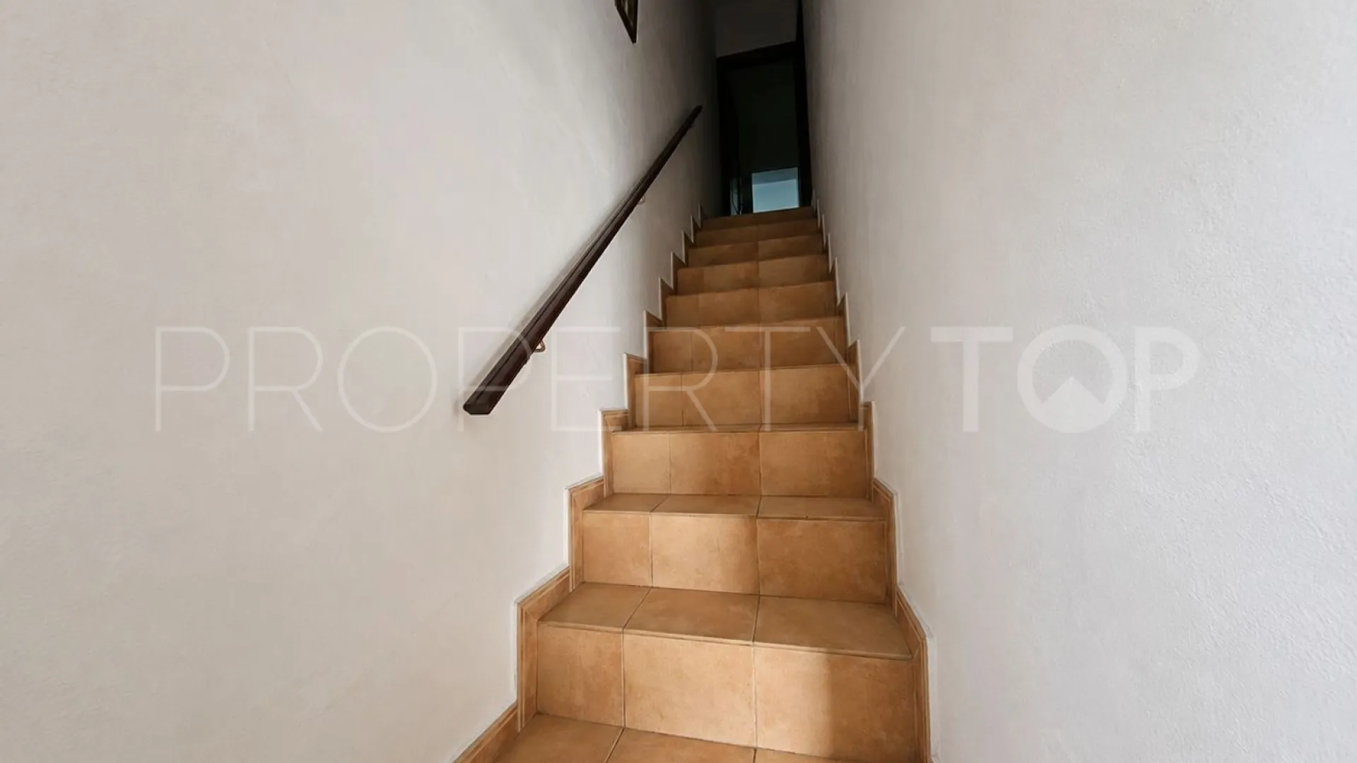 Serrato, casa con 4 dormitorios en venta