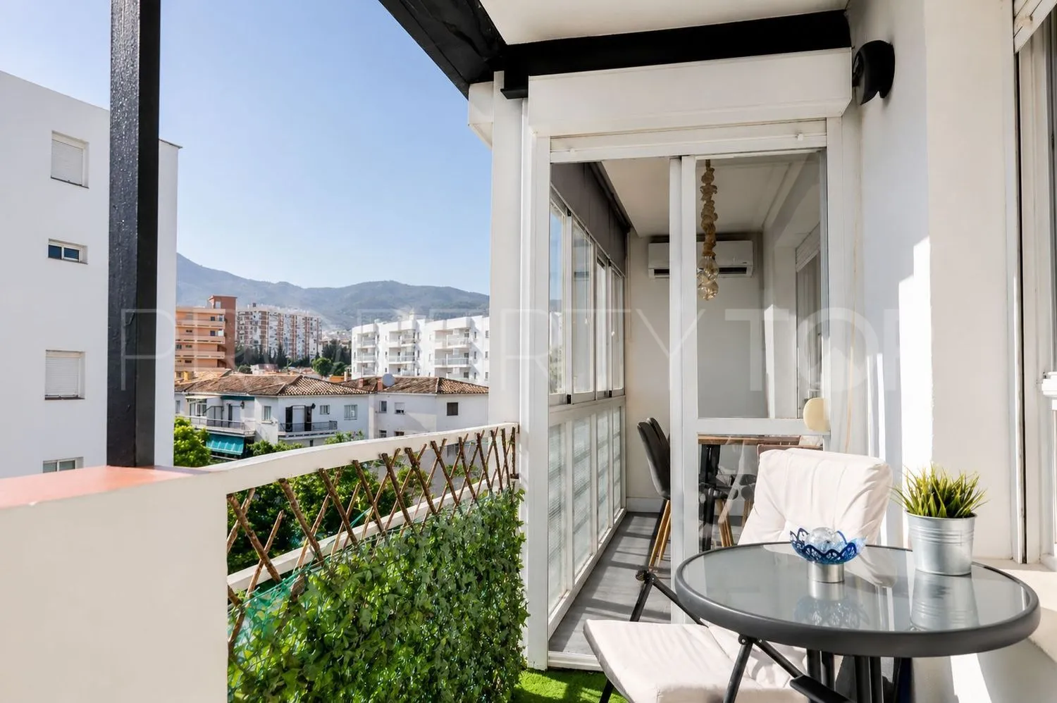 Flat with 2 bedrooms for sale in Puerto Marina