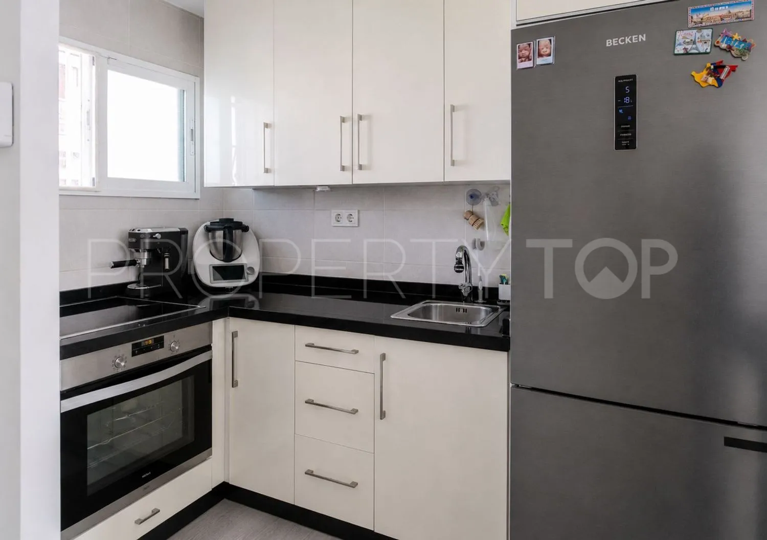 Flat with 2 bedrooms for sale in Puerto Marina