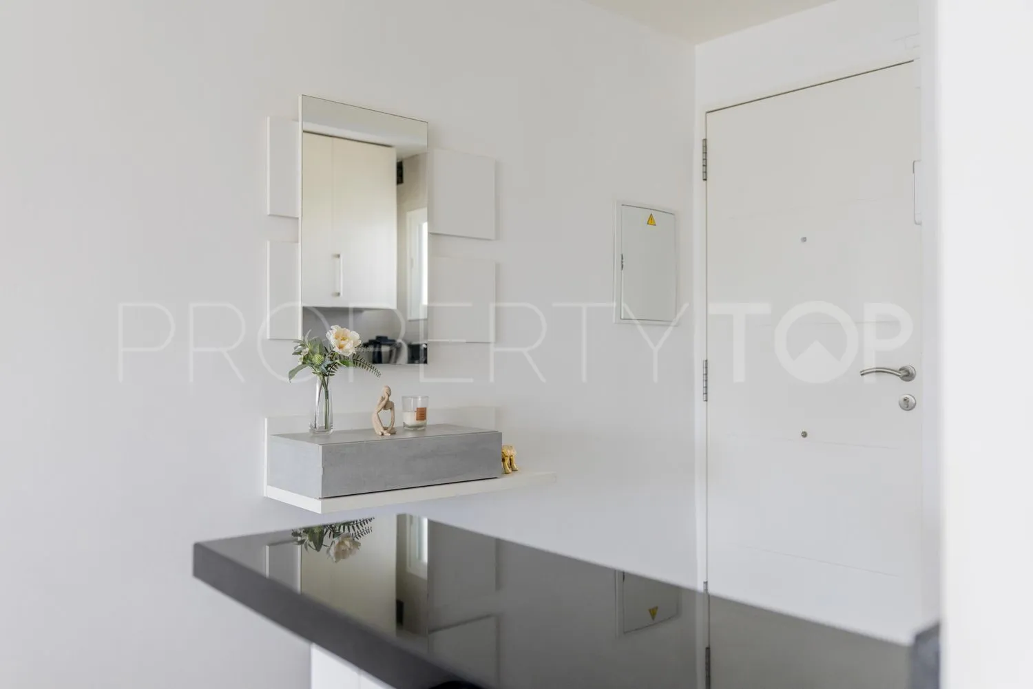 Flat with 2 bedrooms for sale in Puerto Marina