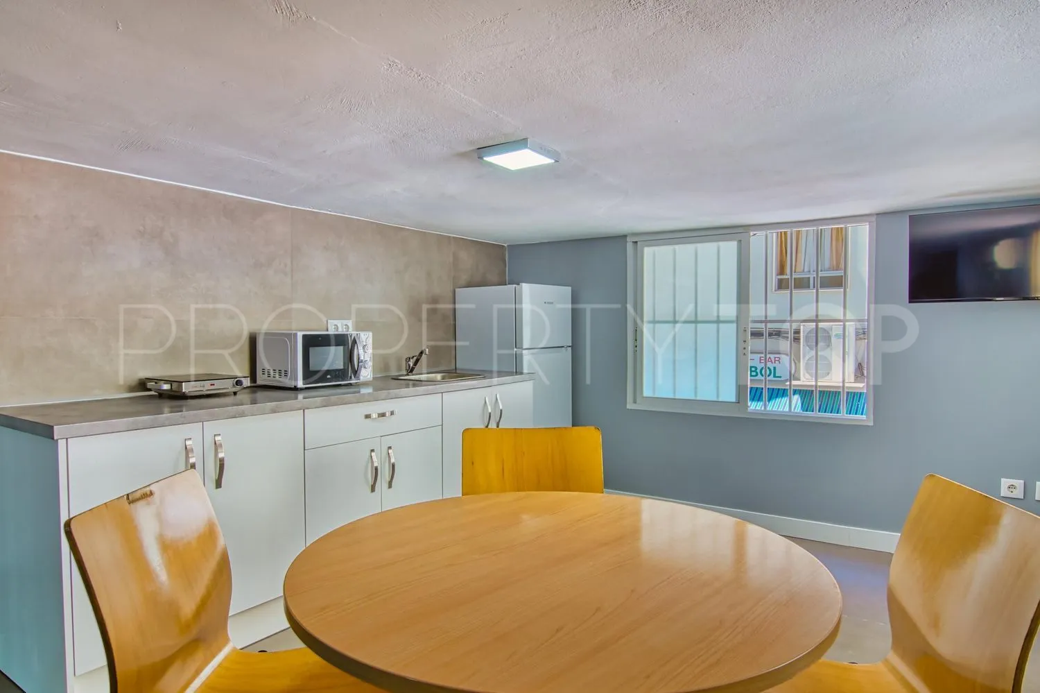 Commercial premises in Hispanidad - Vivar Téllez for sale