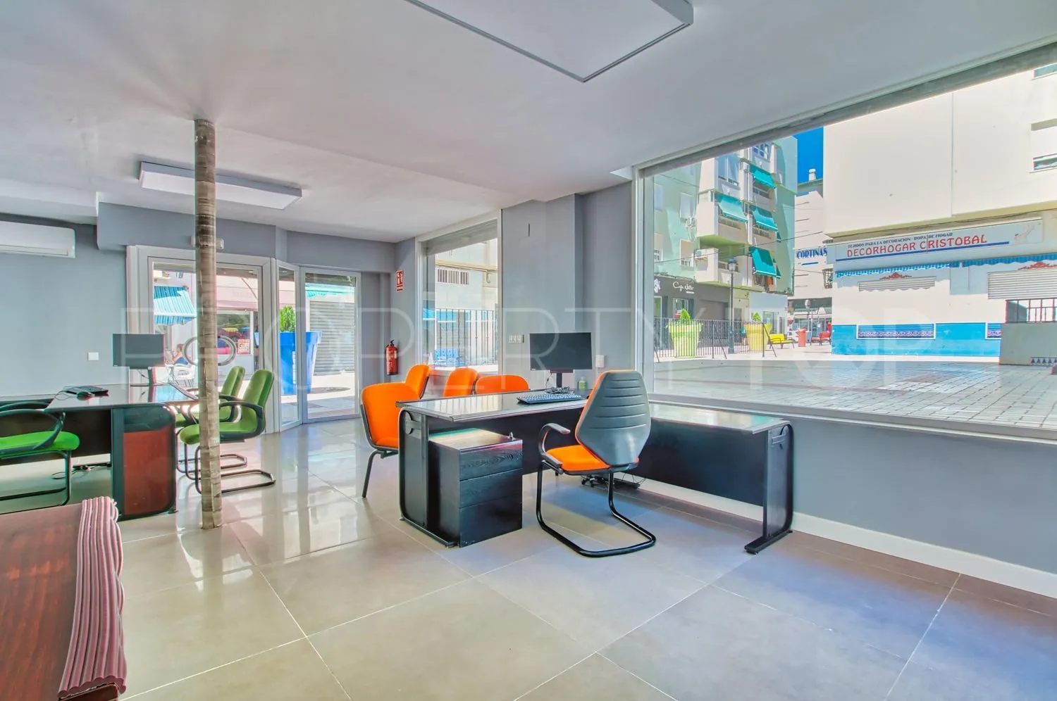 Commercial premises in Hispanidad - Vivar Téllez for sale