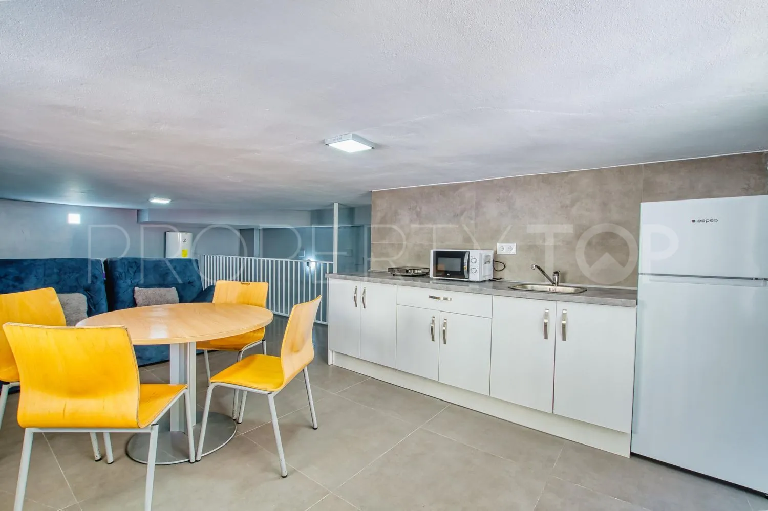 Commercial premises in Hispanidad - Vivar Téllez for sale