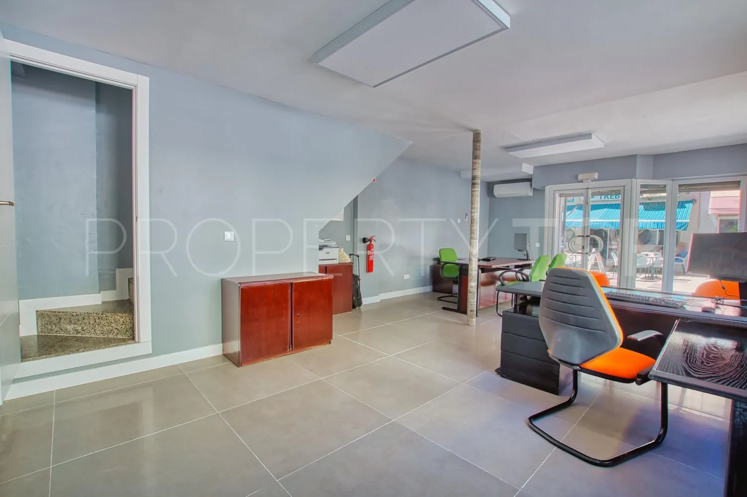 Commercial premises in Hispanidad - Vivar Téllez for sale