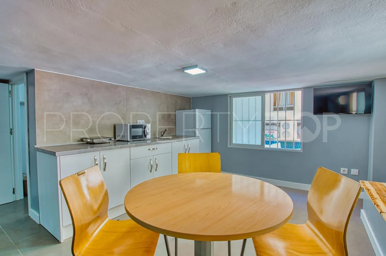Commercial premises in Hispanidad - Vivar Téllez for sale