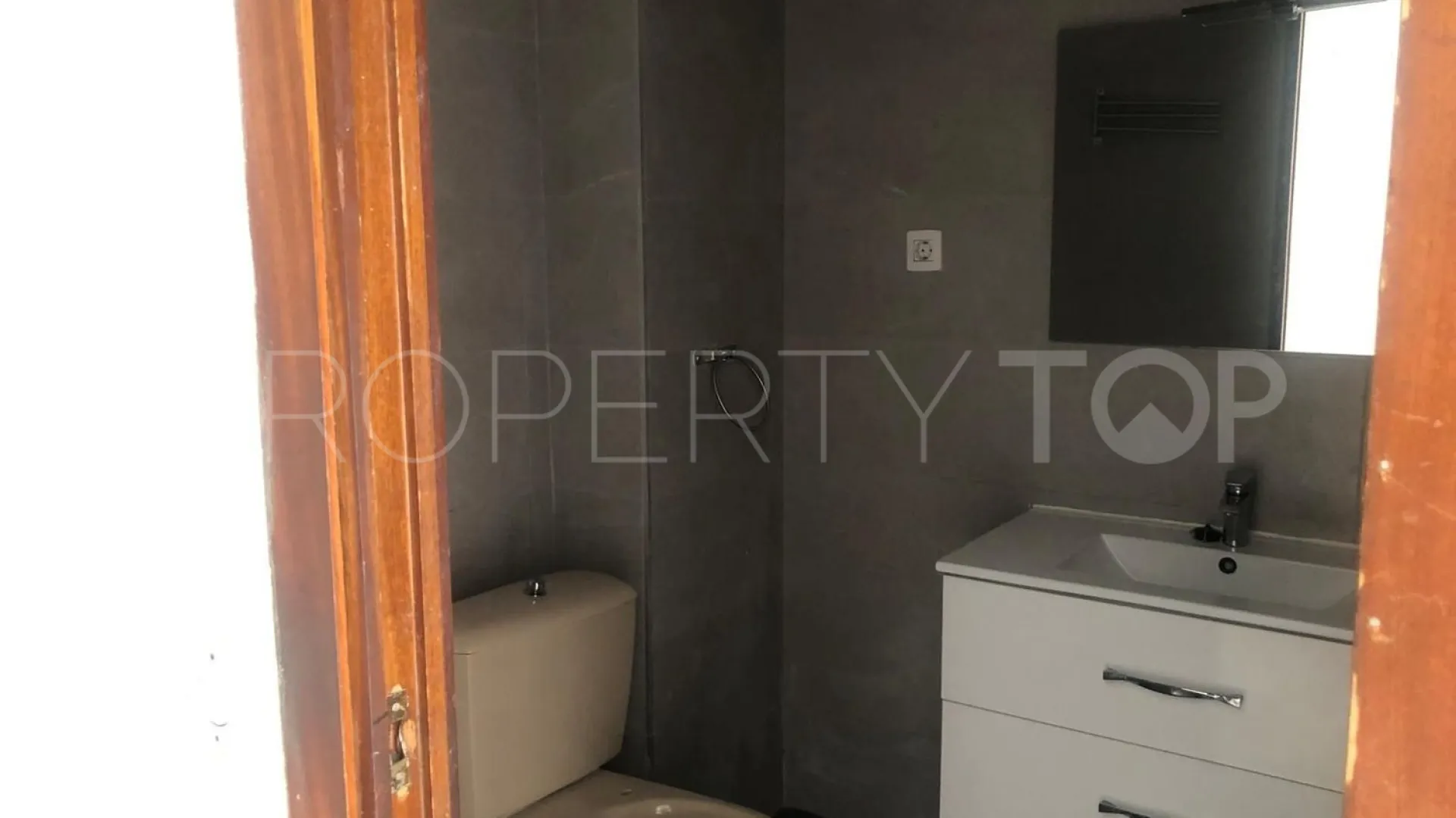 For sale Malaga - Cruz de Humilladero 3 bedrooms flat
