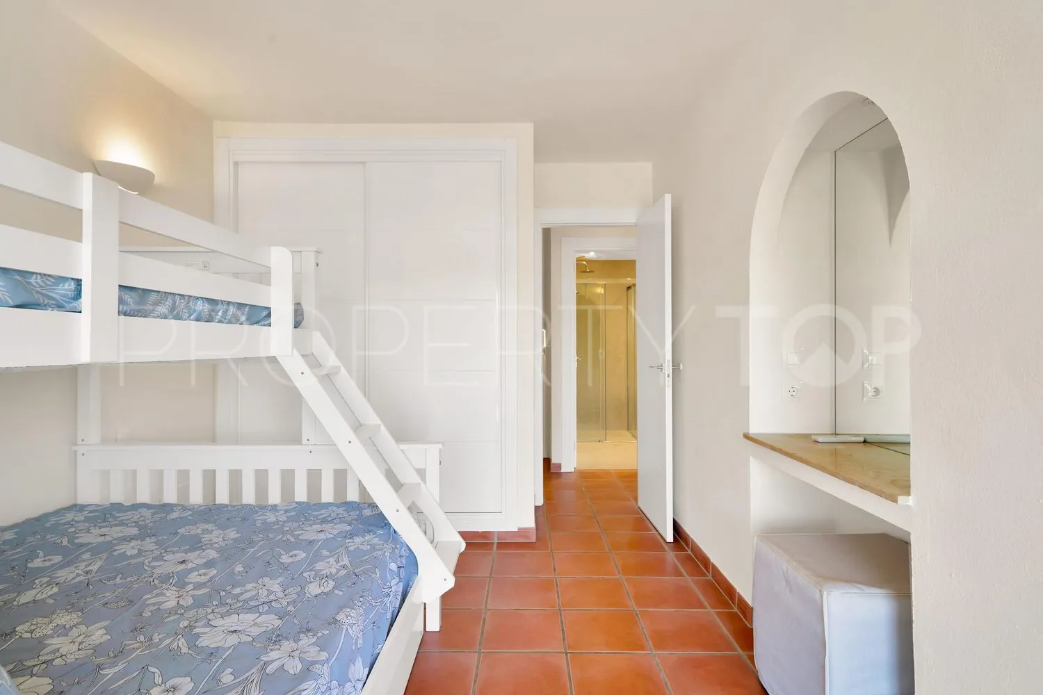 Comprar casa de 3 dormitorios en Valle Romano