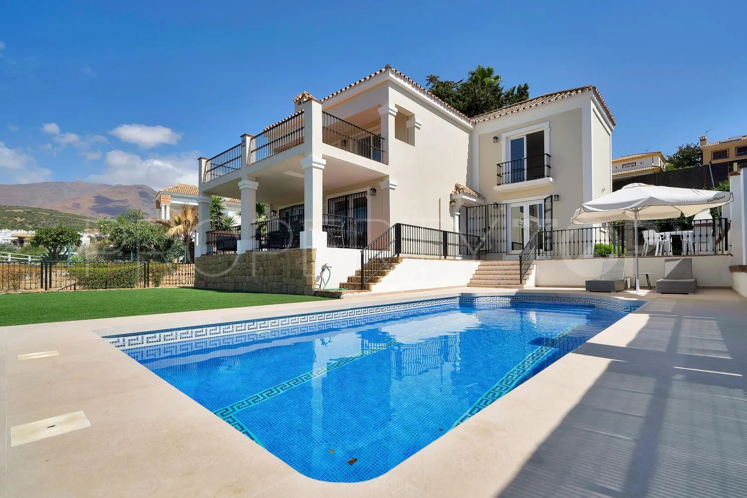 Comprar casa de 3 dormitorios en Valle Romano