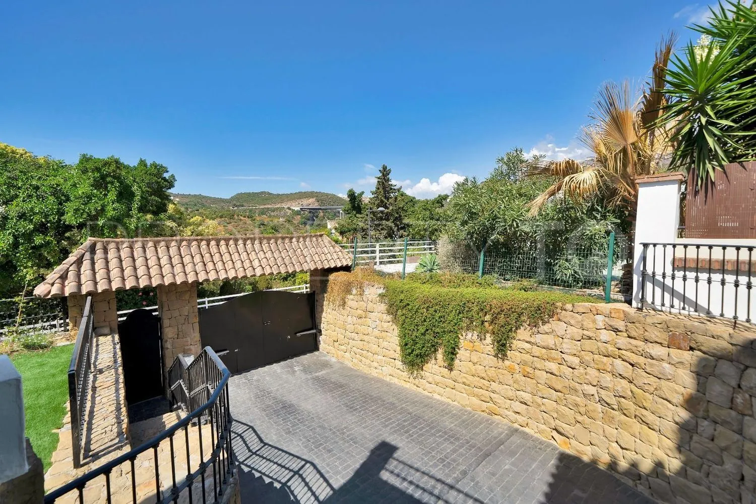 Comprar casa de 3 dormitorios en Valle Romano