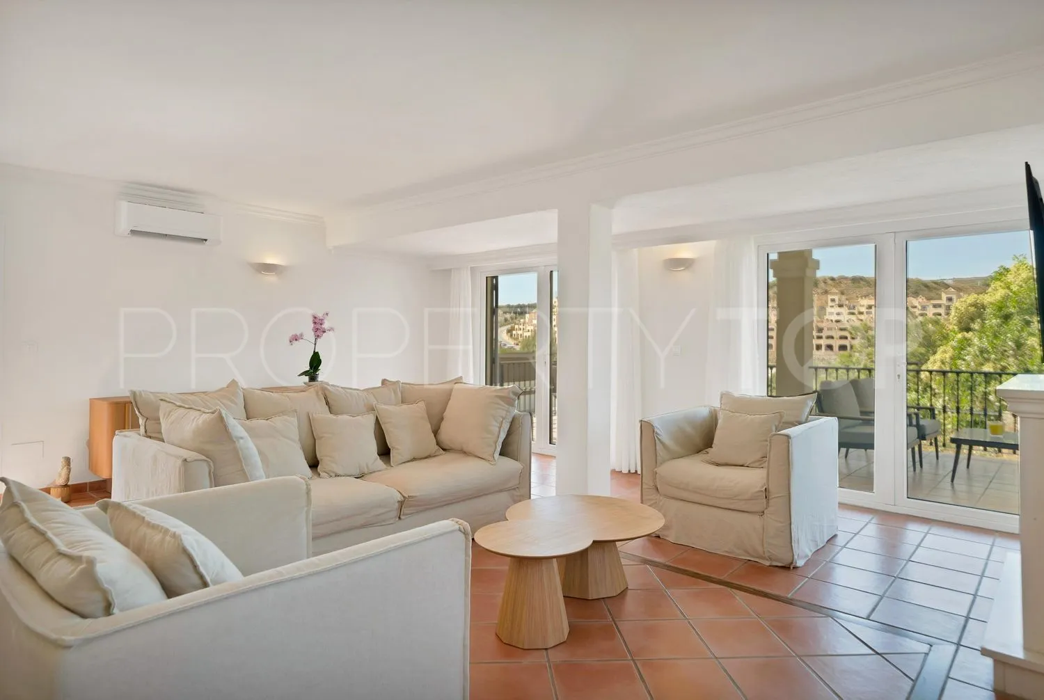 Comprar casa de 3 dormitorios en Valle Romano