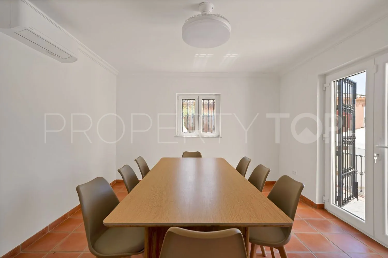 Comprar casa de 3 dormitorios en Valle Romano