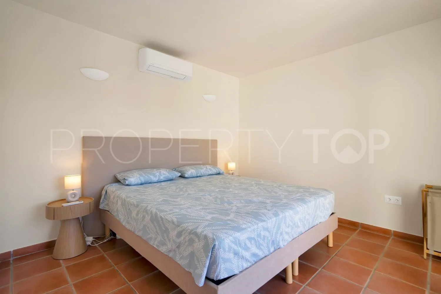 Comprar casa de 3 dormitorios en Valle Romano