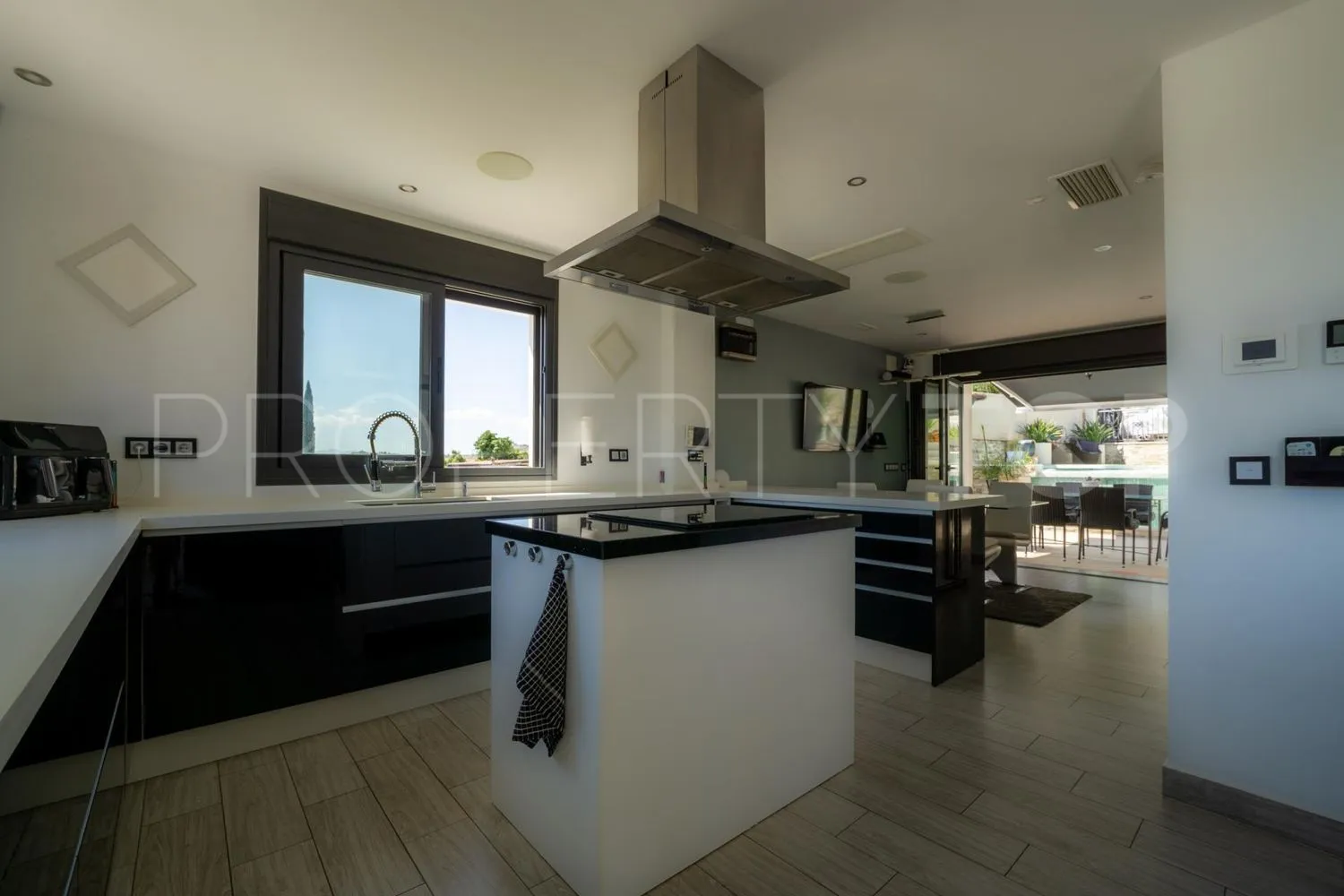 3 bedrooms house in Casarabonela for sale