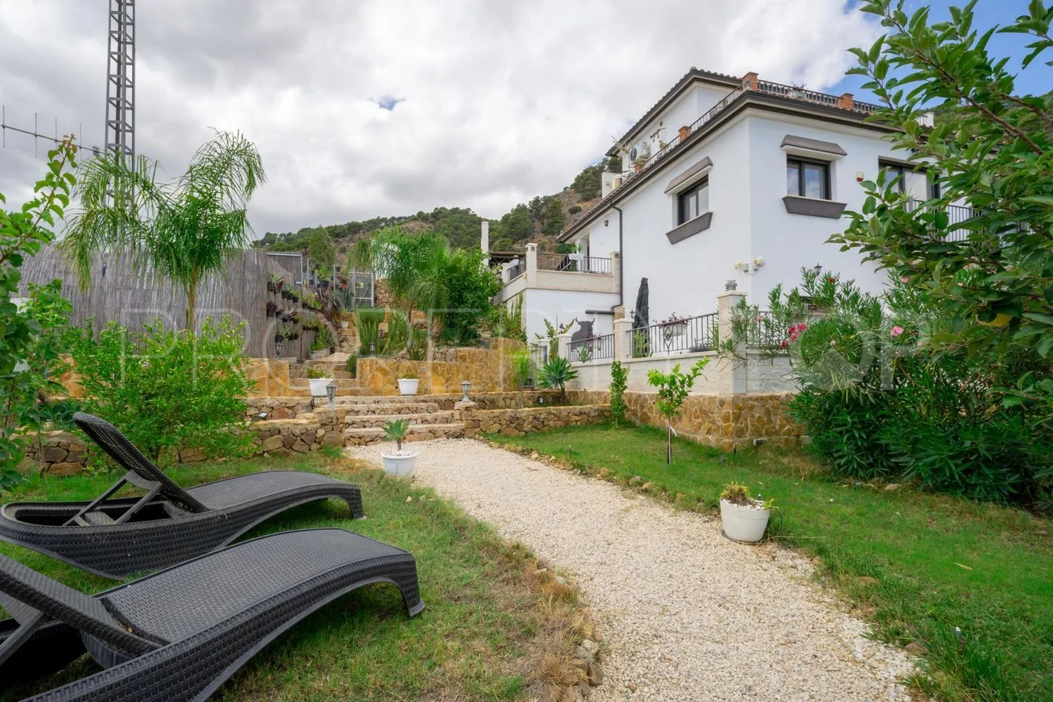 3 bedrooms house in Casarabonela for sale