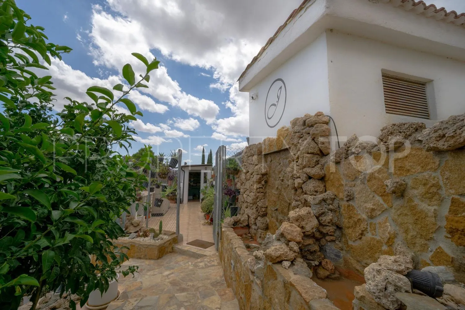 3 bedrooms house in Casarabonela for sale