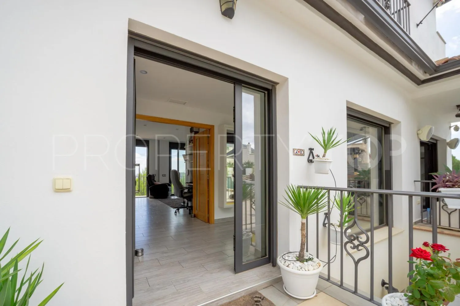 3 bedrooms house in Casarabonela for sale