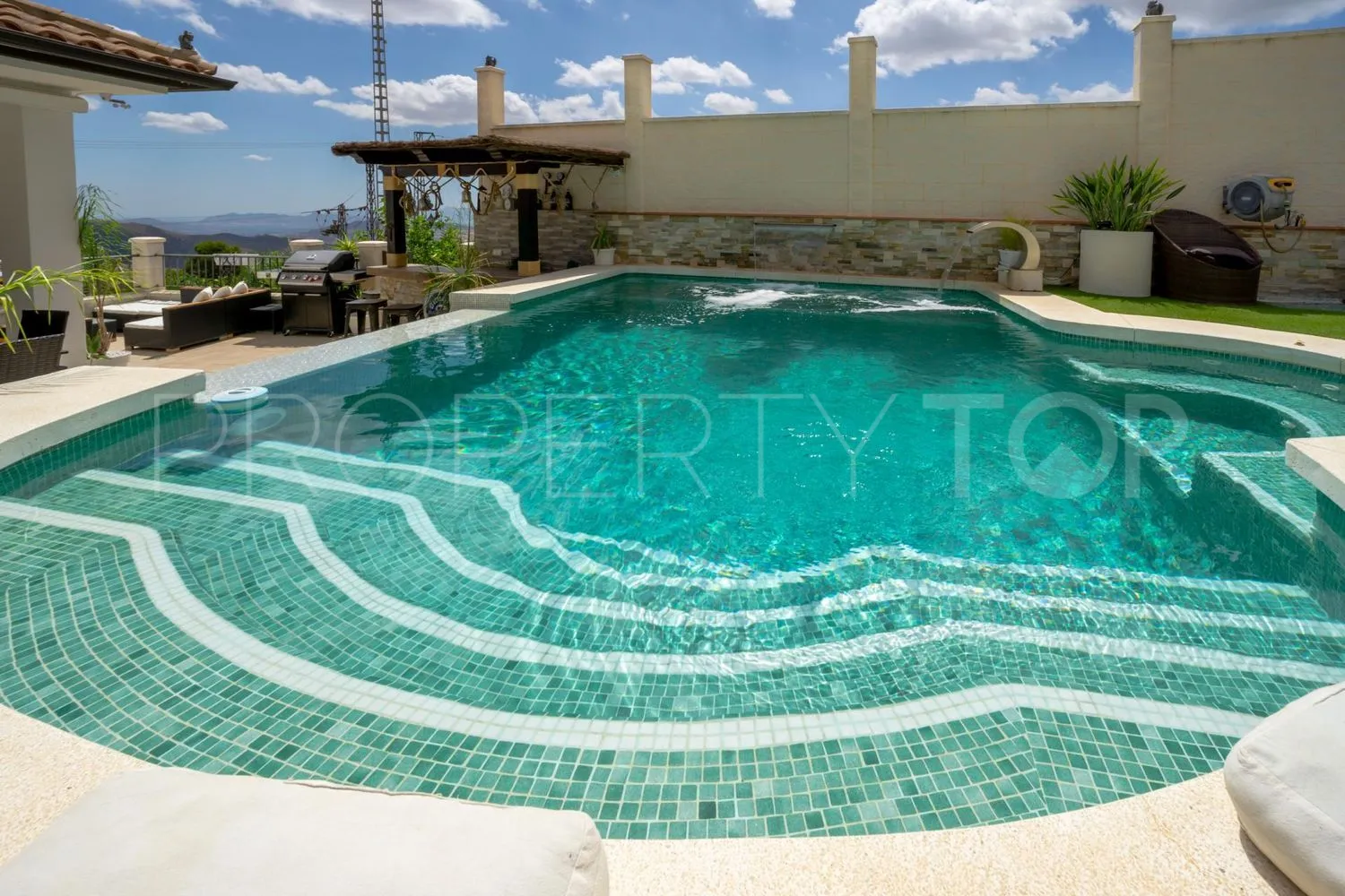 3 bedrooms house in Casarabonela for sale