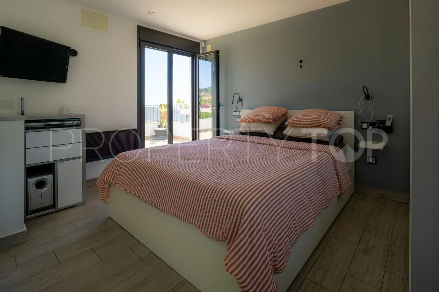 3 bedrooms house in Casarabonela for sale