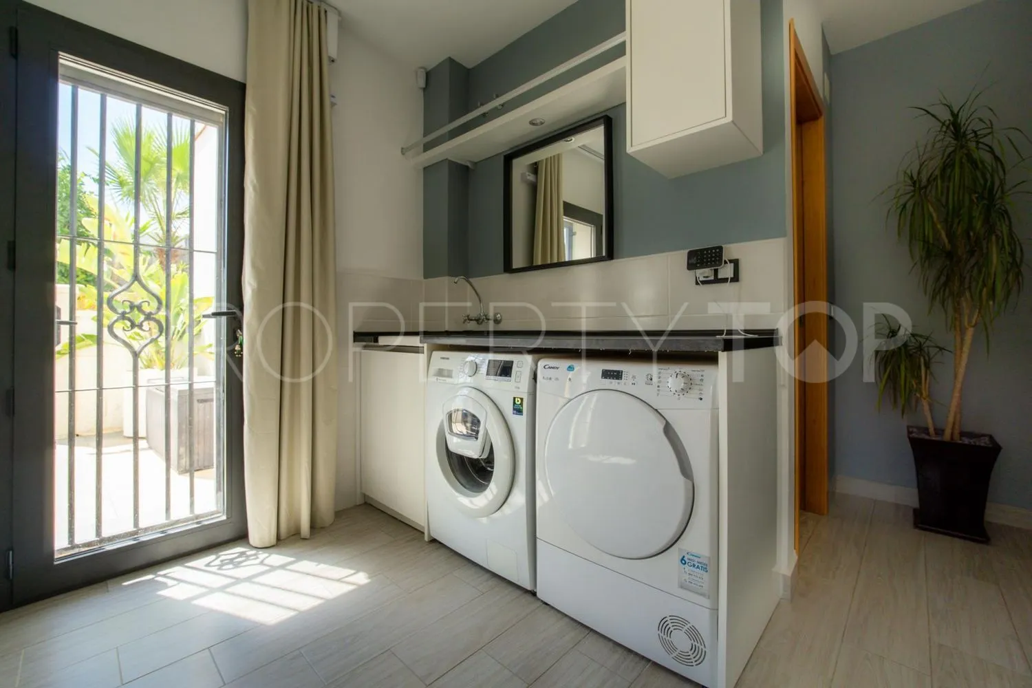 3 bedrooms house in Casarabonela for sale