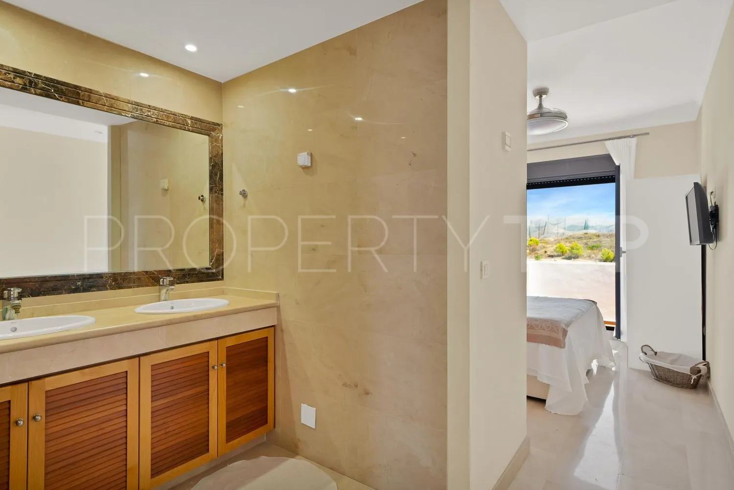 Town house for sale in Valle Romano