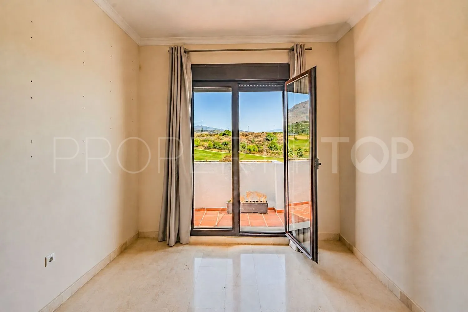 Town house for sale in Valle Romano