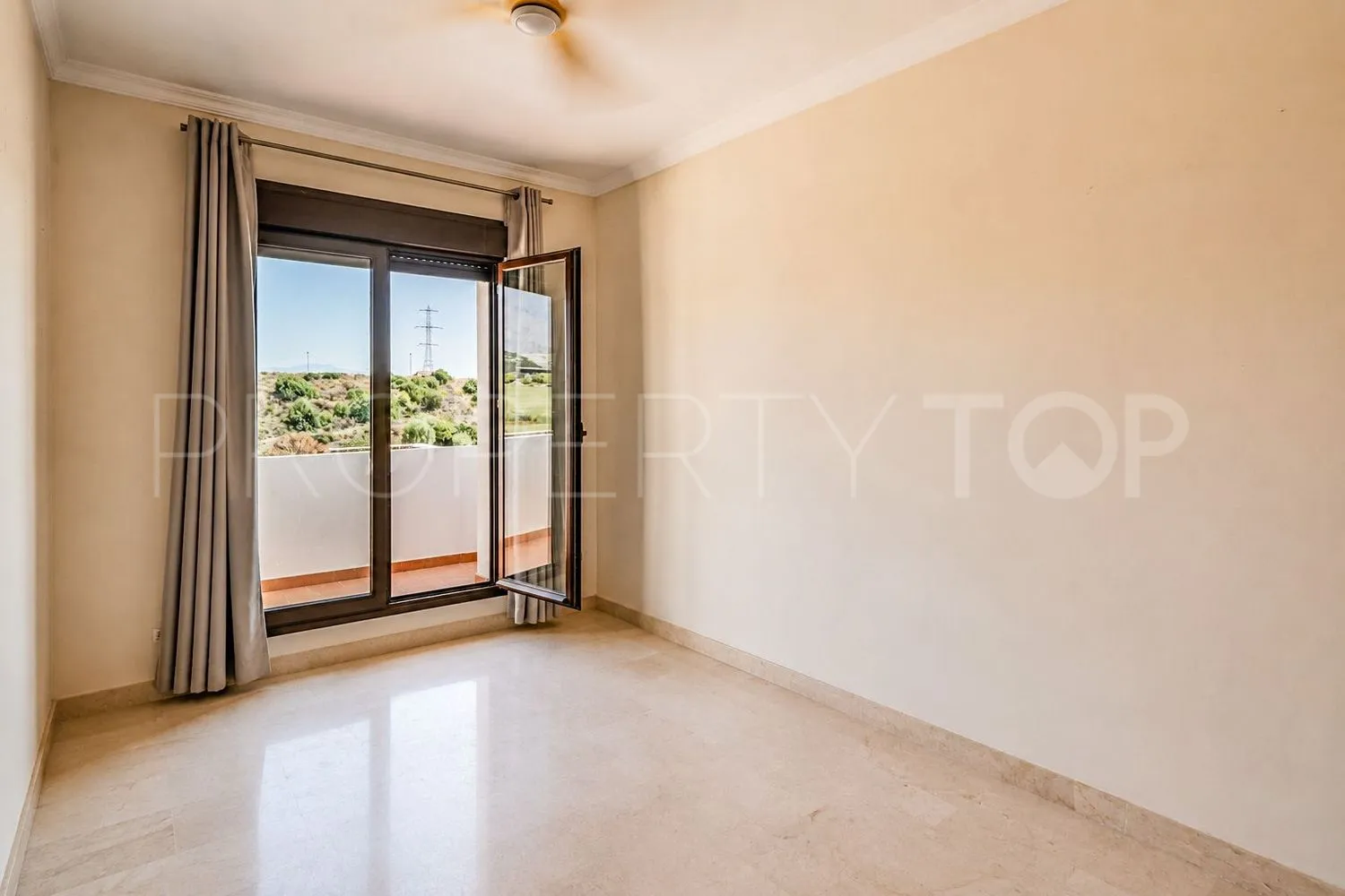 Town house for sale in Valle Romano