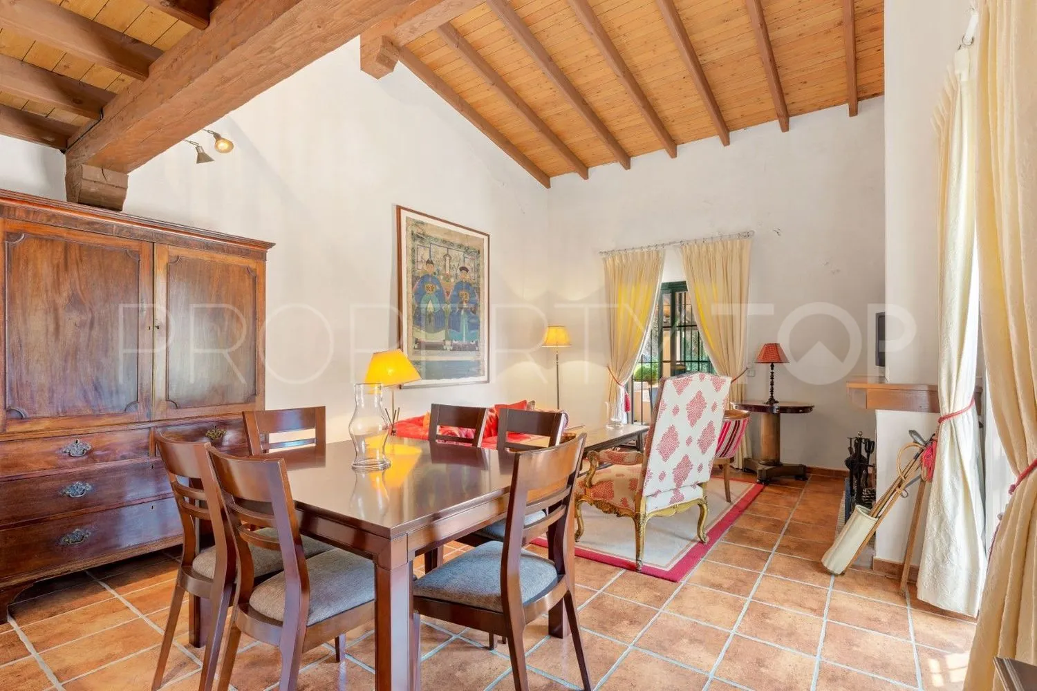Comprar casa de 9 dormitorios en Ojen