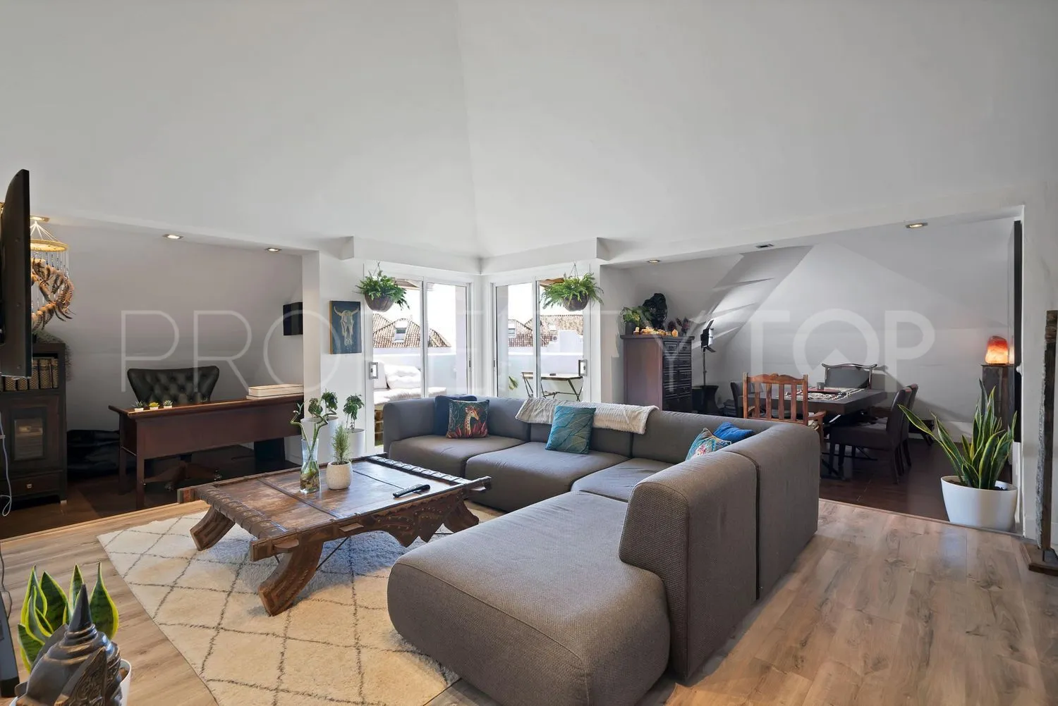 Las Lomas del Marbella Club, piso a la venta de 2 dormitorios