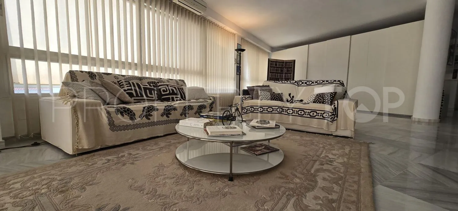 For sale 2 bedrooms flat in Plaza de toros-La Ermita