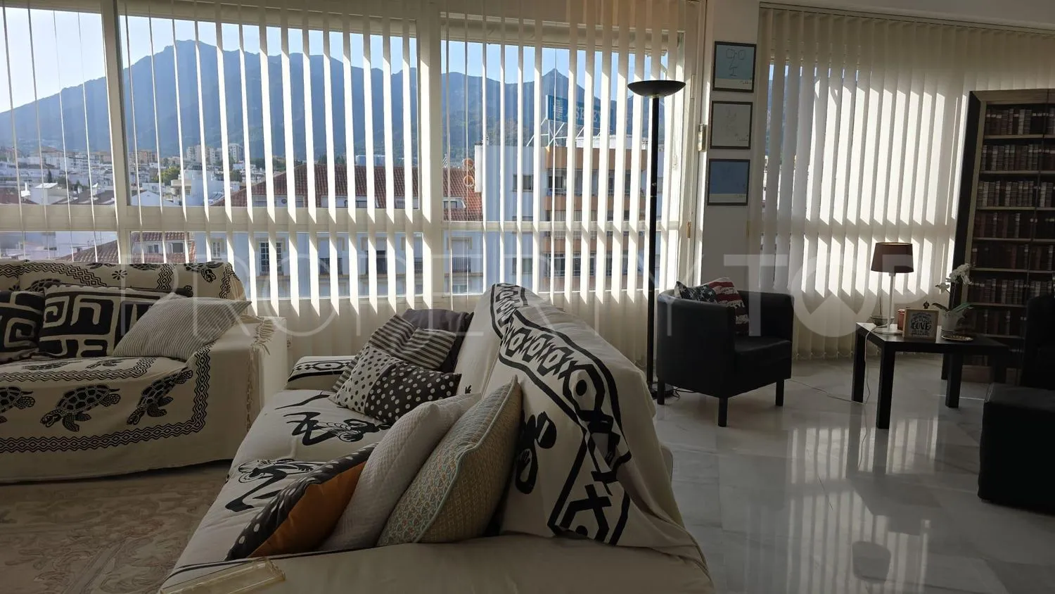 For sale 2 bedrooms flat in Plaza de toros-La Ermita