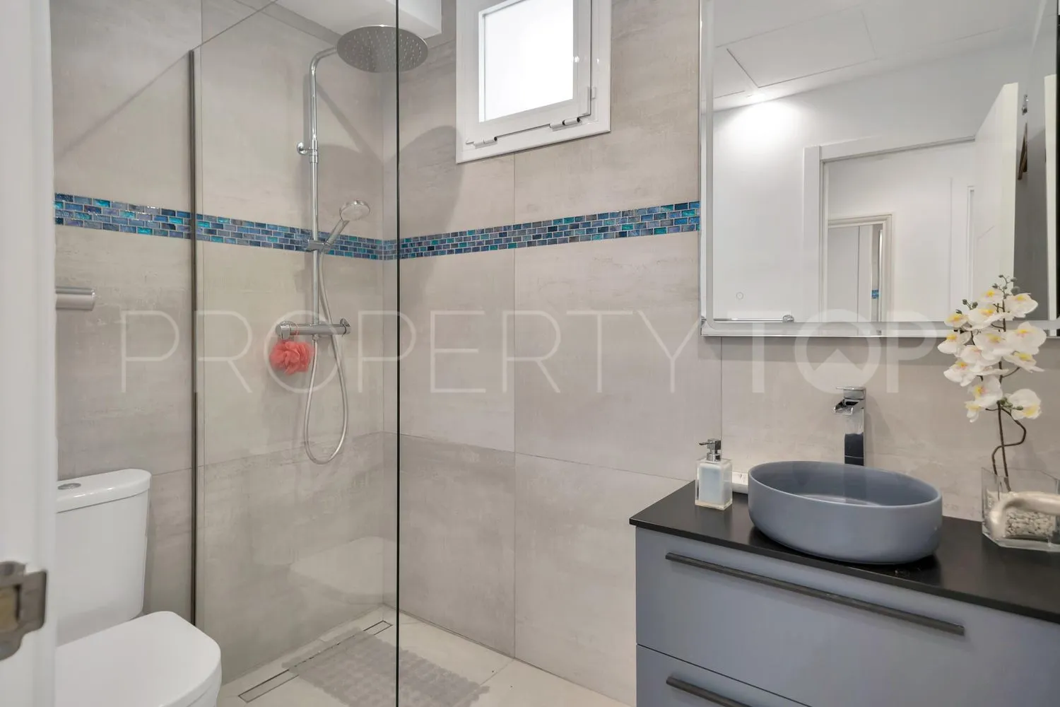 Casa a la venta en Benalmadena con 3 dormitorios