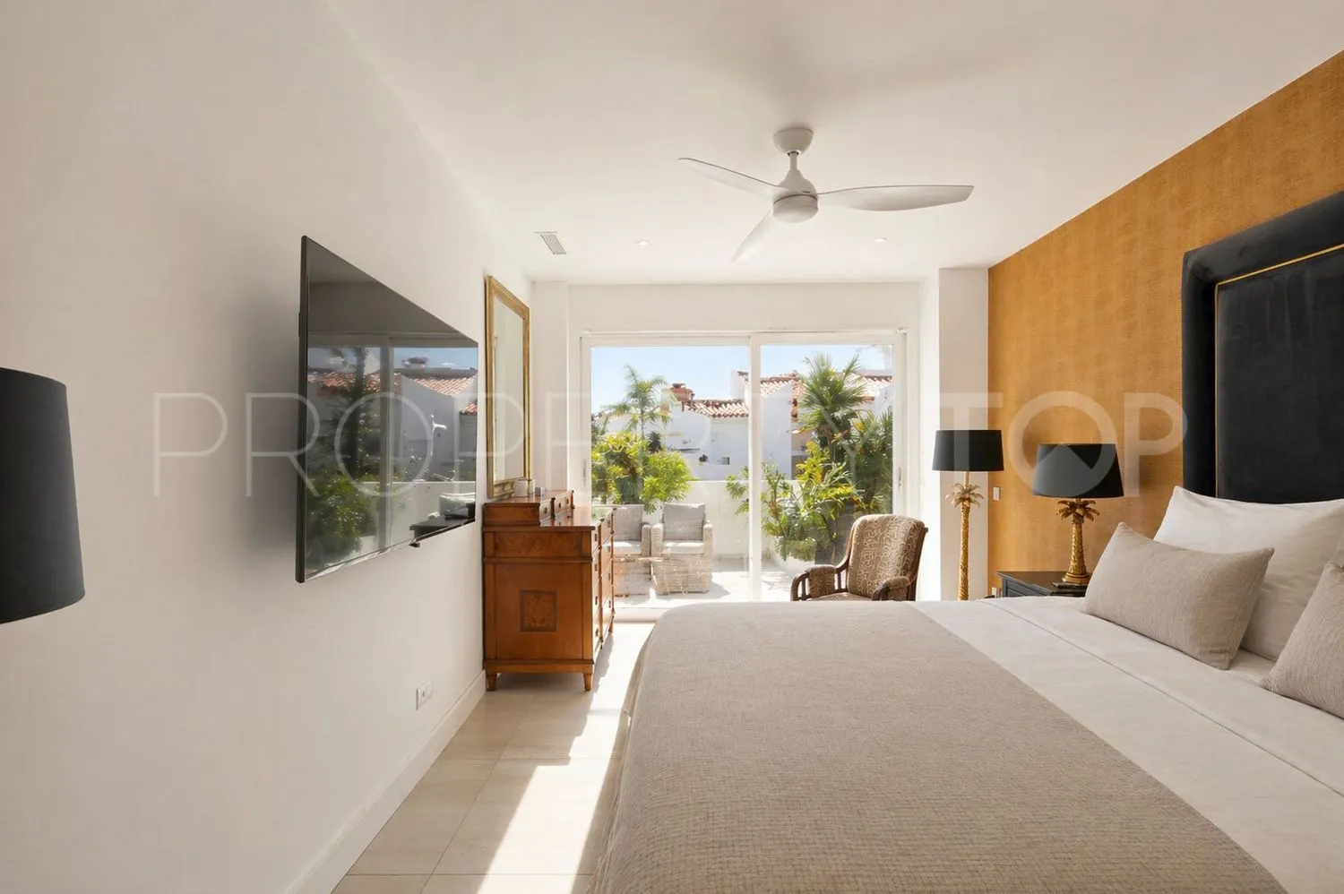 Casa a la venta en Benalmadena con 3 dormitorios