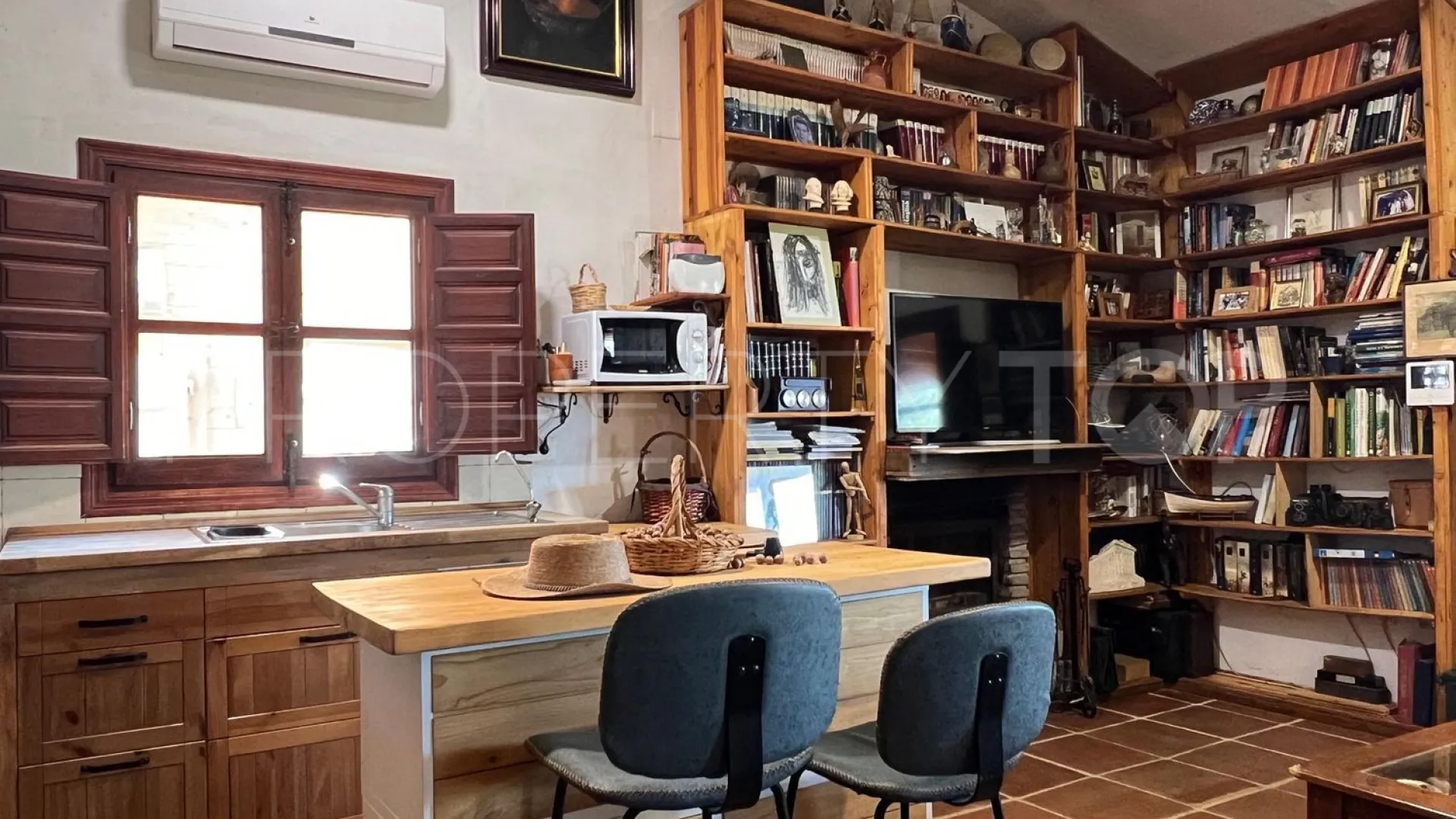 House with 3 bedrooms for sale in Velez Malaga
