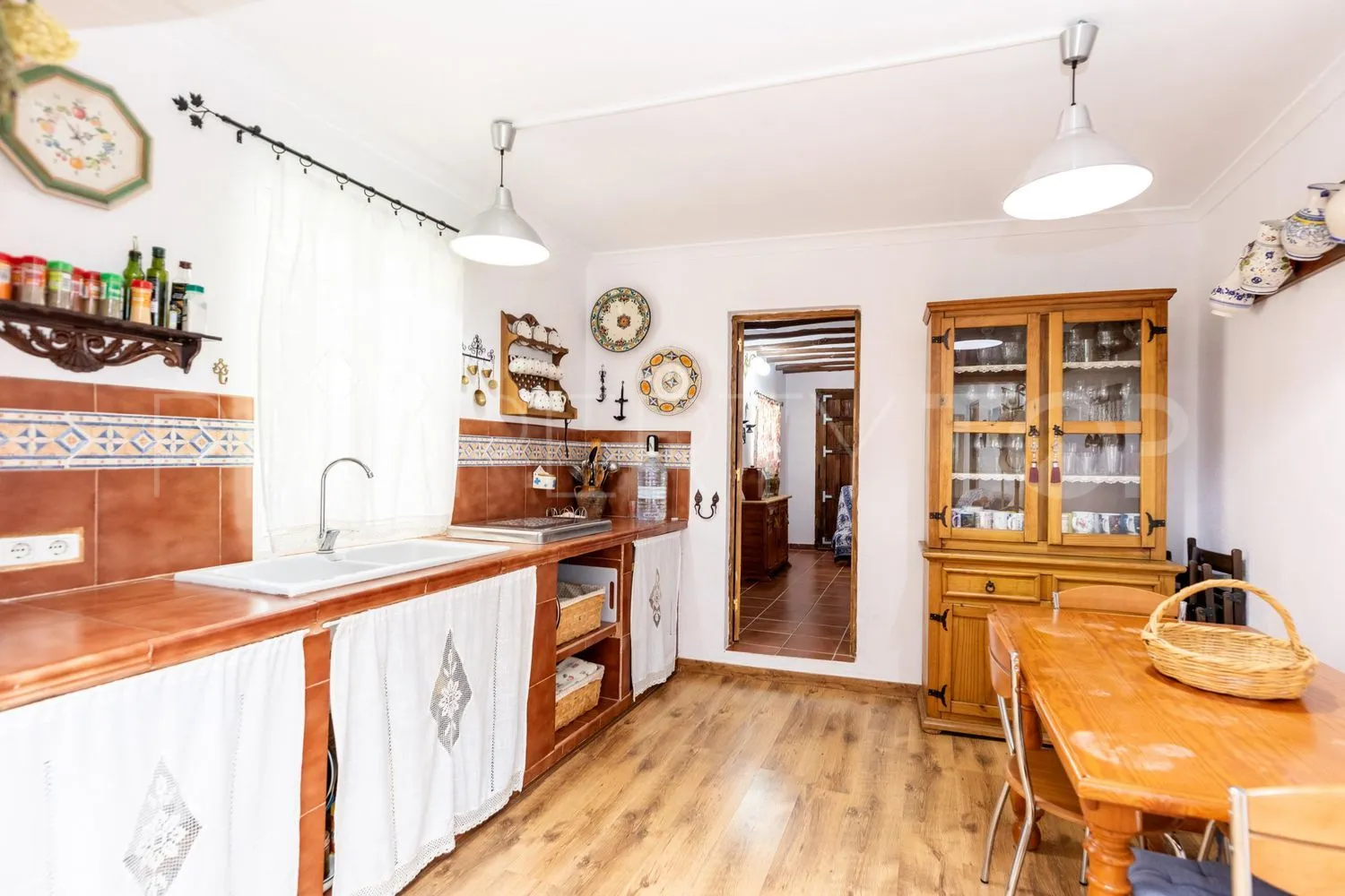 Country house with 5 bedrooms for sale in Cuevas de San Marcos