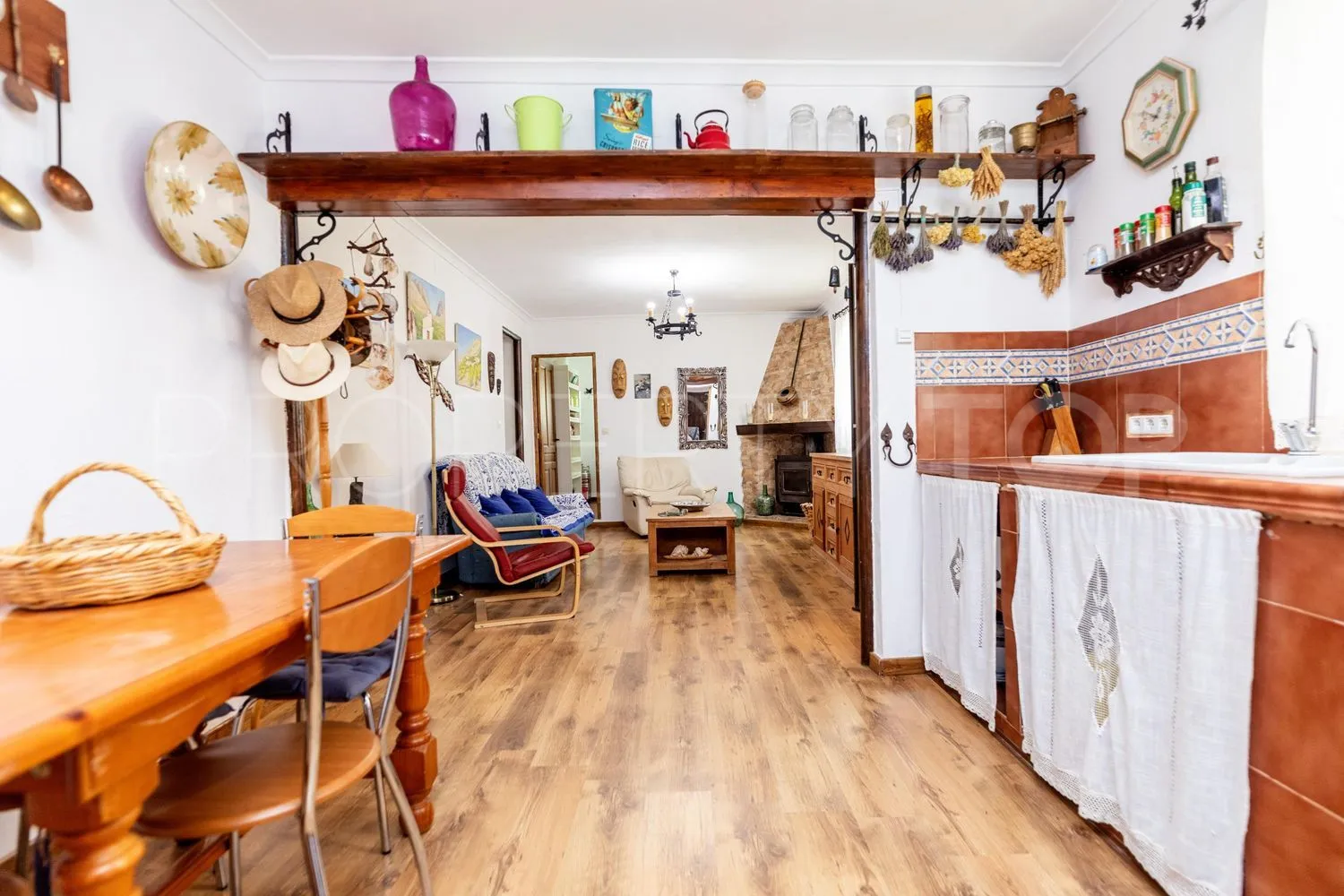 Country house with 5 bedrooms for sale in Cuevas de San Marcos