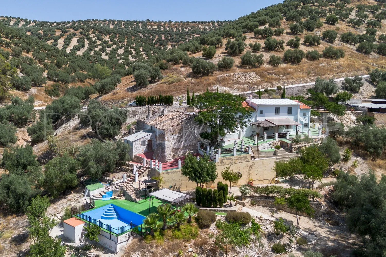 Country house with 5 bedrooms for sale in Cuevas de San Marcos
