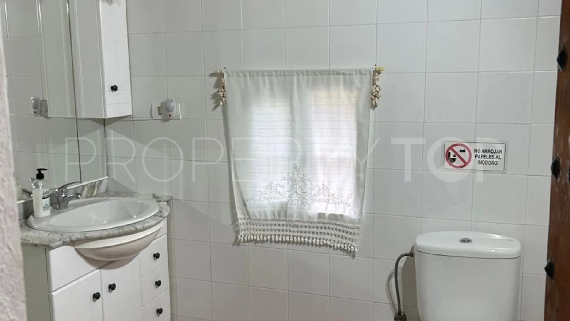 Country house with 5 bedrooms for sale in Cuevas de San Marcos