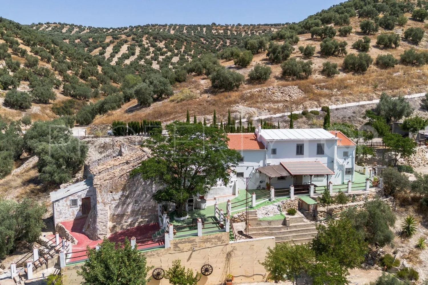 Country house with 5 bedrooms for sale in Cuevas de San Marcos