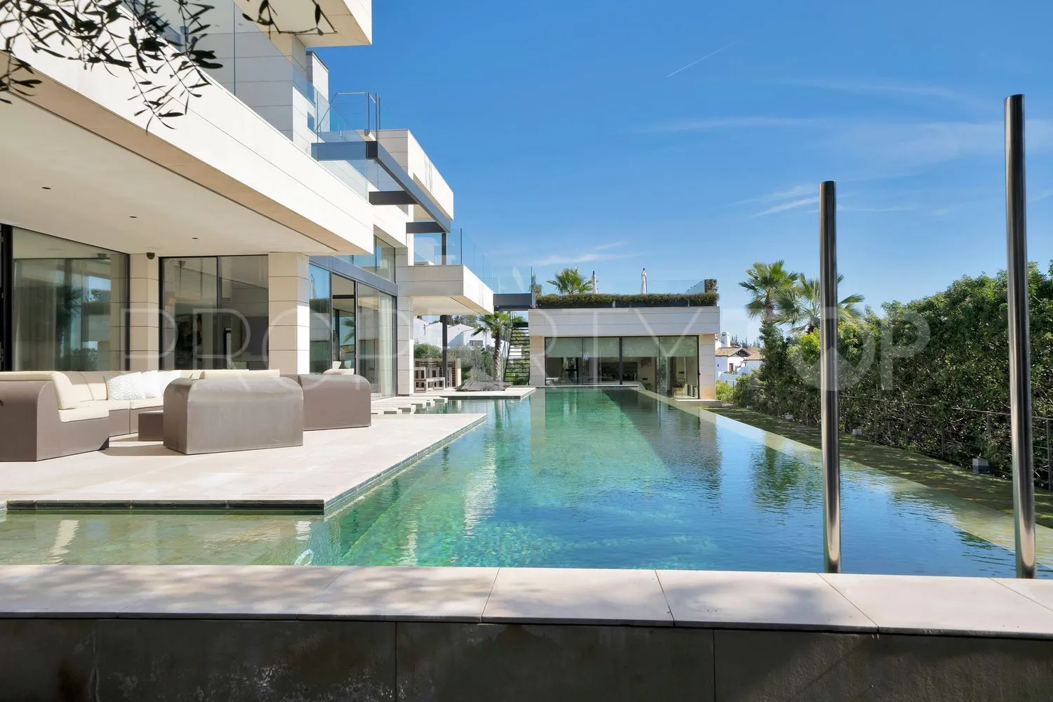 For sale villa in Nagüeles